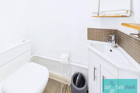 11 Bishop Road, Salford, M6 8PX
