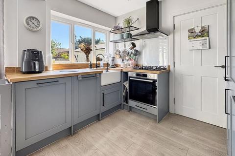 3 bedroom semi-detached house for sale, Parklands Avenue, Cowes PO31