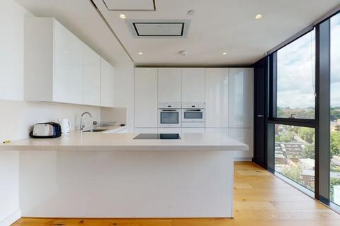 2 bedroom flat to rent, Highgate Hill