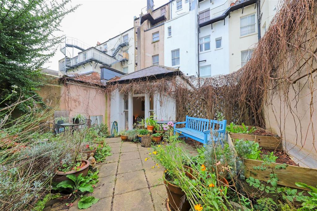 Nicholas james brunswick place garden 1.jpg