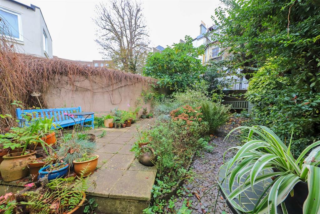 Nicholas james brunswick place garden 4.jpg