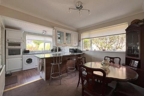2 bedroom detached bungalow for sale, Torrisholme, Morecambe LA4