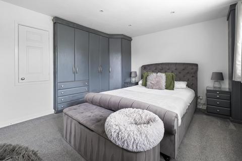 39 Avon Close, Bromsgrove, B60 3PE