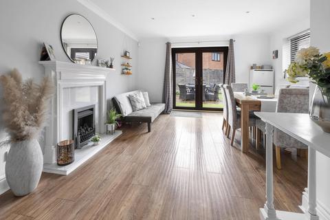 39 Avon Close, Bromsgrove, B60 3PE