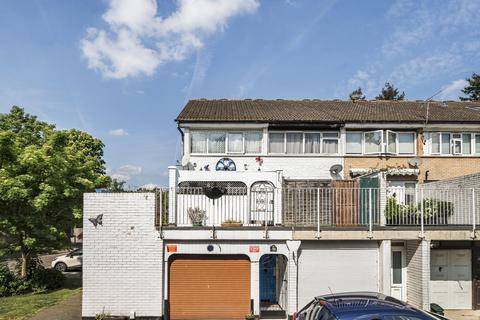 Sanctuary Close, Harefield, Uxbridge