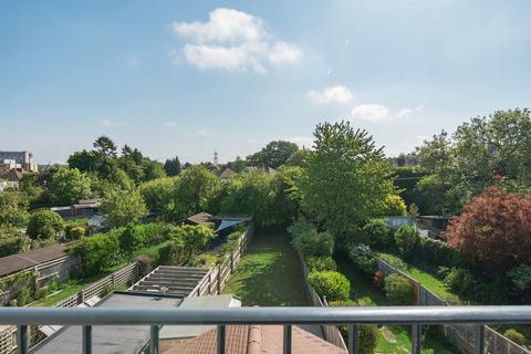 71 Arthray Road, Oxford, OX2 9AD
