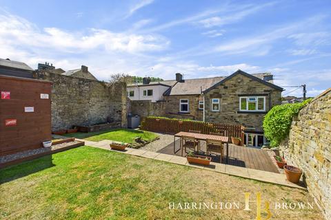 2 Backstone Burn, Consett, DH8 0AZ
