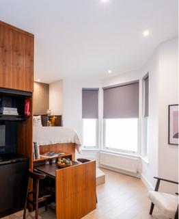 Studio to rent, Dennington Park Road
