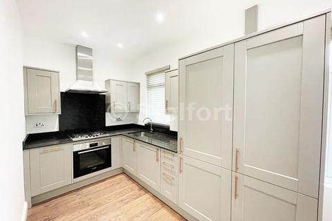 undefined, Squires Lane, London, N3