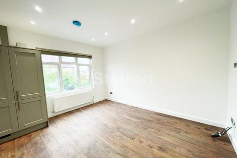 undefined, Squires Lane, London, N3
