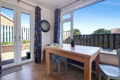 6 Hillcrest Road, Bideford, EX39 4DQ