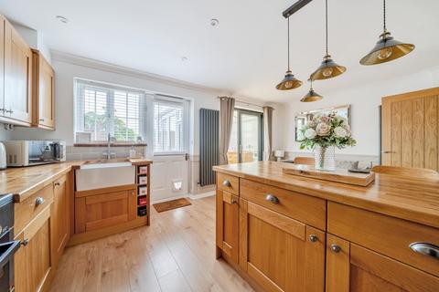 48 Baileys Gate, Cotford St Luke, Taunton, TA4 1JE