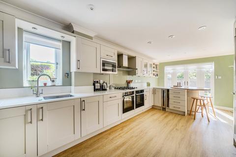 1 Jefferson Close, Emmer Green, Reading, RG4 8US