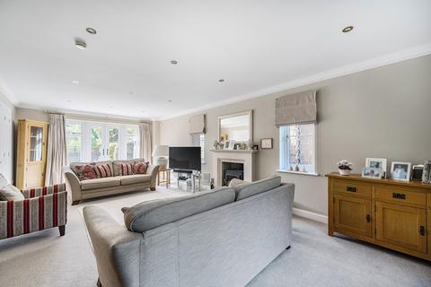 1 Jefferson Close, Emmer Green, Reading, RG4 8US