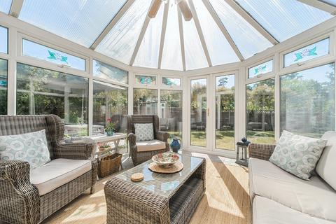 1 Jefferson Close, Emmer Green, Reading, RG4 8US