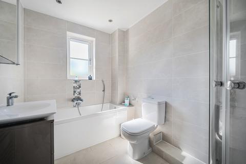 1 Jefferson Close, Emmer Green, Reading, RG4 8US