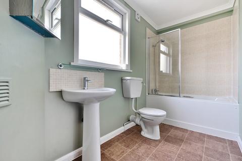 208 Derinton Road, London, SW17 8HX