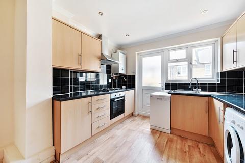 208 Derinton Road, London, SW17 8HX