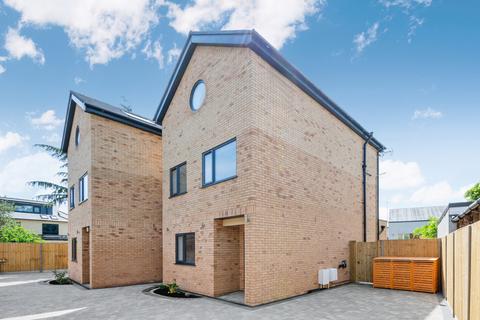 3 bedroom detached house for sale, Grand Drive, Raynes Park SW20