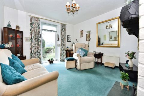 15 Fairbarn Road, Sheffield, S6 5PP