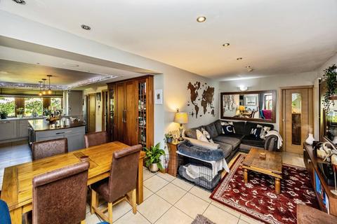 10 Deep Lane, Brighouse, HD6 4HF