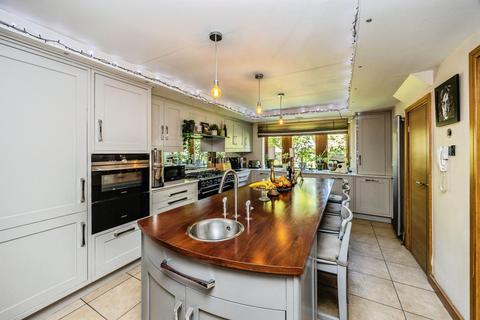 10 Deep Lane, Brighouse, HD6 4HF