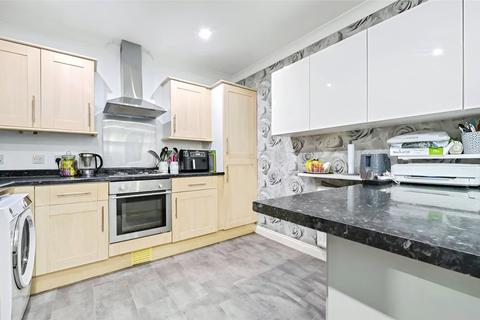 38 Davis Way, Sidcup, DA14 5JR