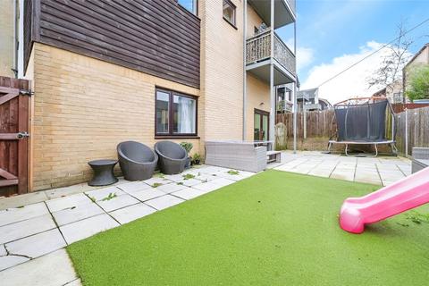 38 Davis Way, Sidcup, DA14 5JR