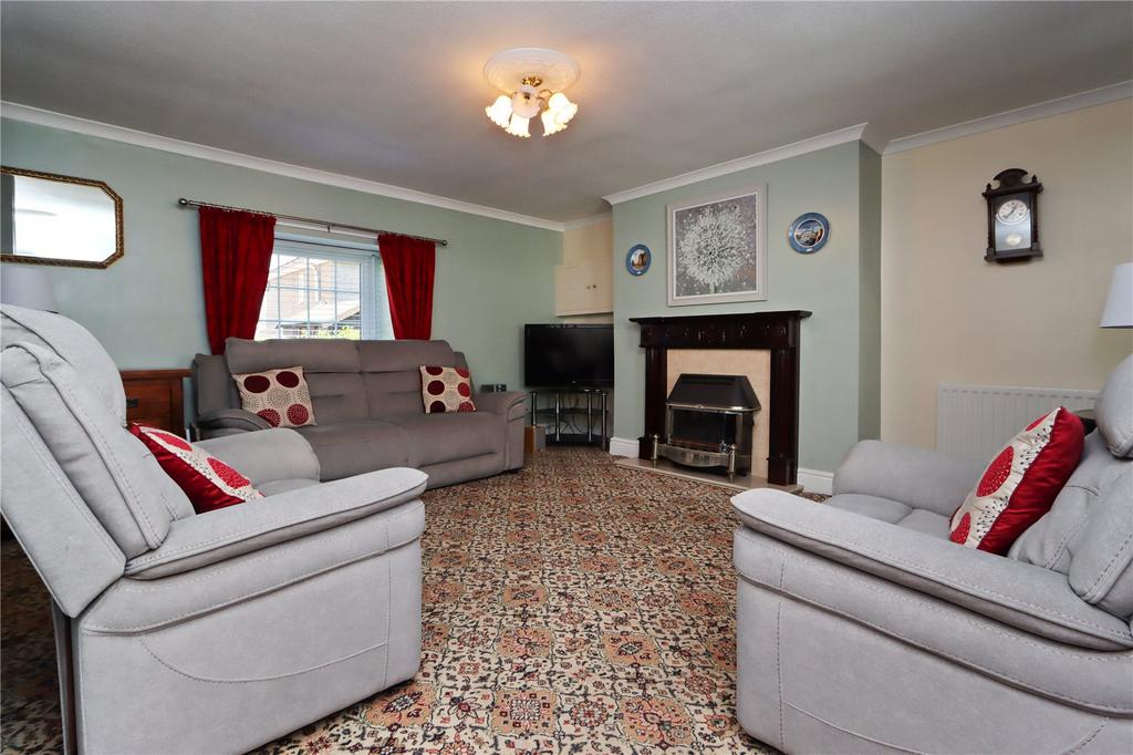 Living Room Pic 3