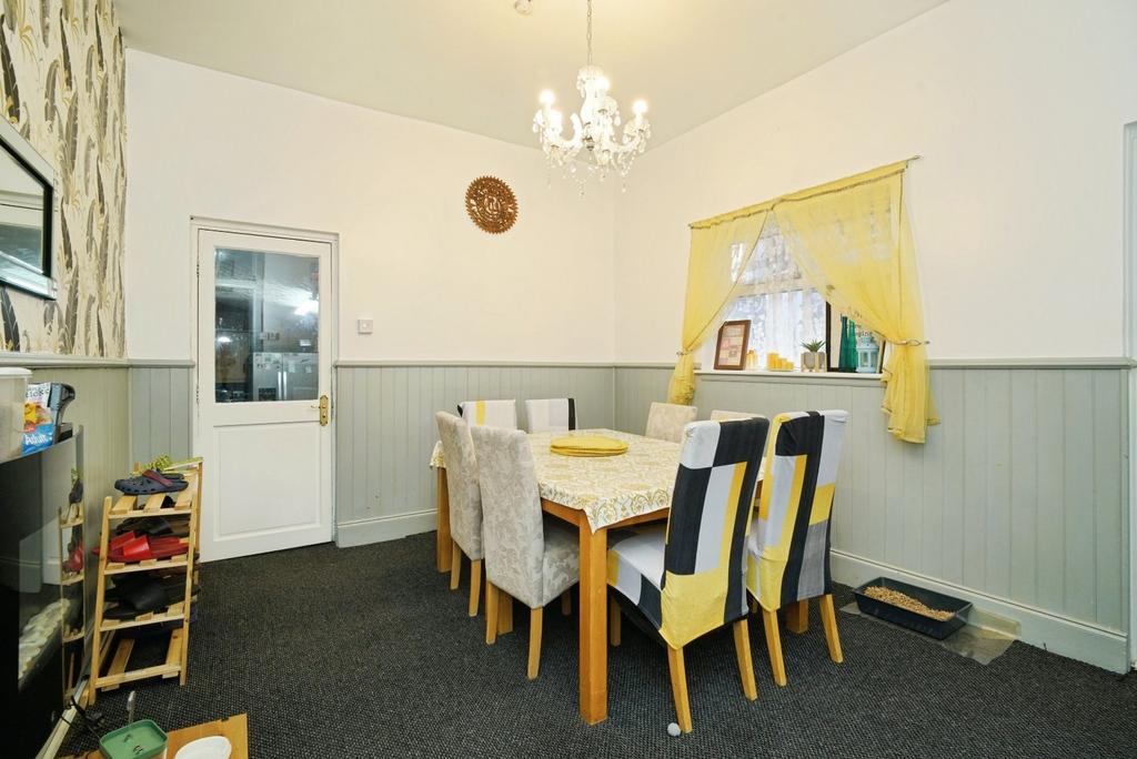 Breakfast Room