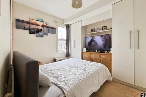 22 Holness Road, London, E15 4EN