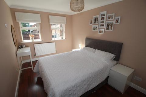 20 Castlefields, Rothwell, Leeds, LS26 0GN