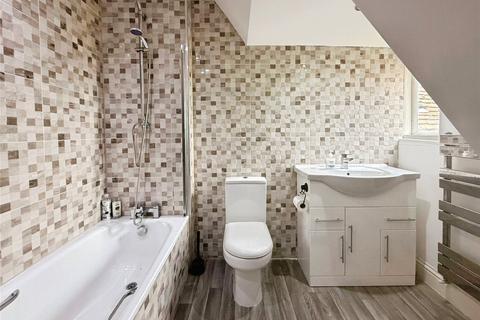 4 bedroom end of terrace house for sale, West Street, Kent ME13