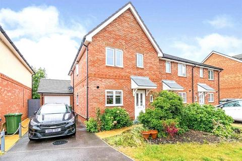 3 bedroom end of terrace house for sale, Guardians Way, Hampshire PO3