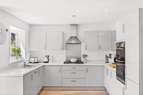 4 bedroom house for sale, Reeves Crescent, Horley RH6