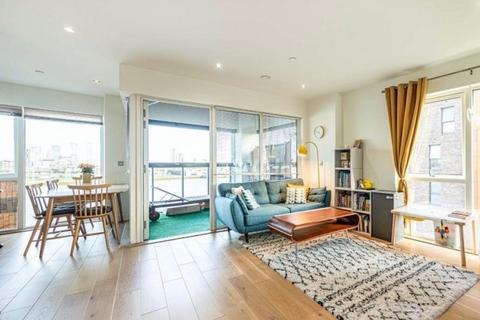 2 bedroom flat to rent, Lotus House 1