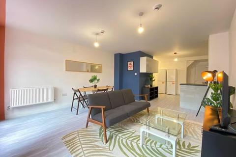6 bedroom flat to rent, Alpha Road