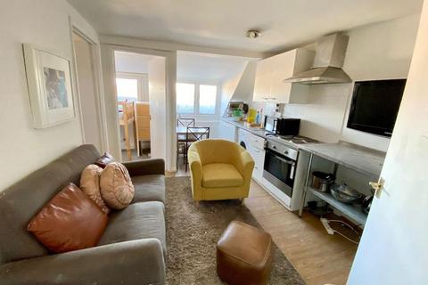 2 bedroom flat to rent, New Cross Road 2B1B flat