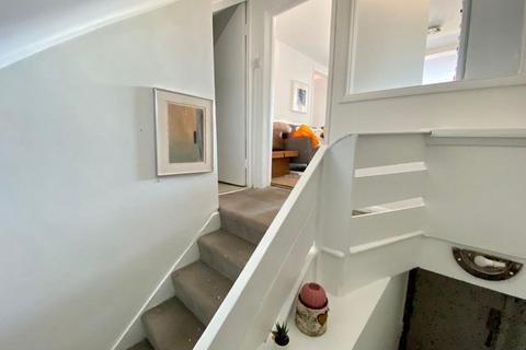 2 bedroom flat to rent, New Cross Road 2B1B flat