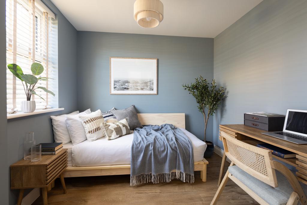 Internal shot of fourth bed/study in...