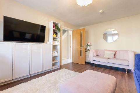 4 bedroom detached house for sale, James Young Avenue, Uphall Station, EH54