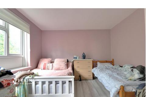 14 Whittle Close, Southall, UB1 3JU