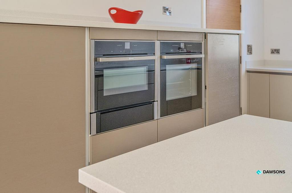 B3846102-e508-456a-a373-f068f82d06de.jpg