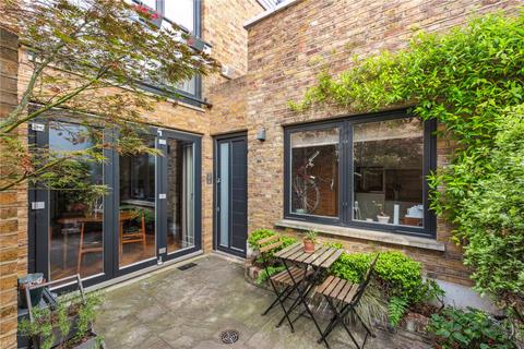 undefined, Elysian Mews, London, N7