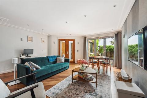 undefined, Elysian Mews, London, N7