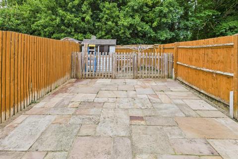 31 Hartley Gardens, Gloucester, GL4 4PJ