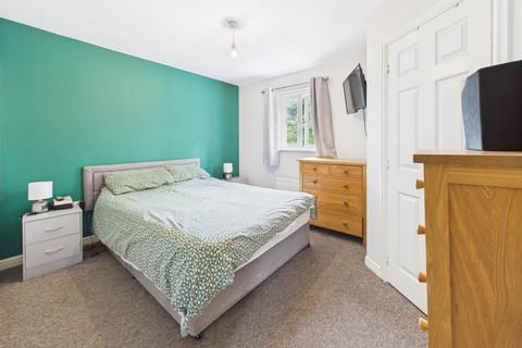 31 Hartley Gardens, Gloucester, GL4 4PJ