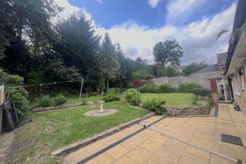 5 Highclere, Ascot, SL5 0AA