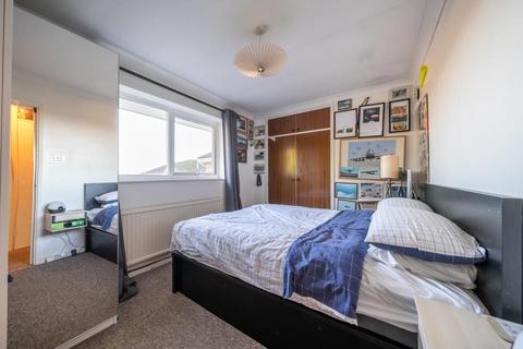 52 Cedar Drive, Ascot, SL5 0UB