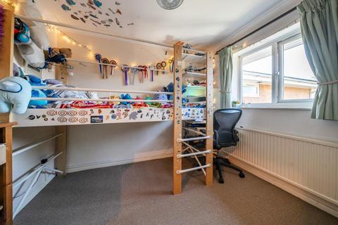 52 Cedar Drive, Ascot, SL5 0UB